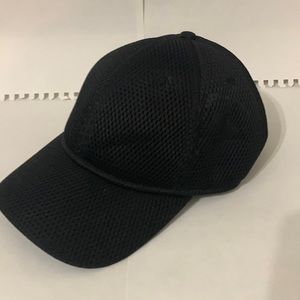 Black lululemon hat